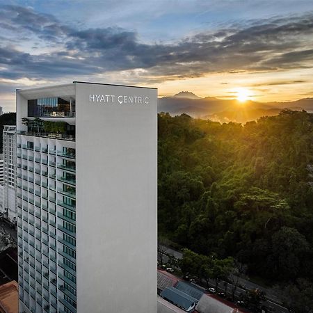Hyatt Centric Kota Kinabalu 호텔 외부 사진