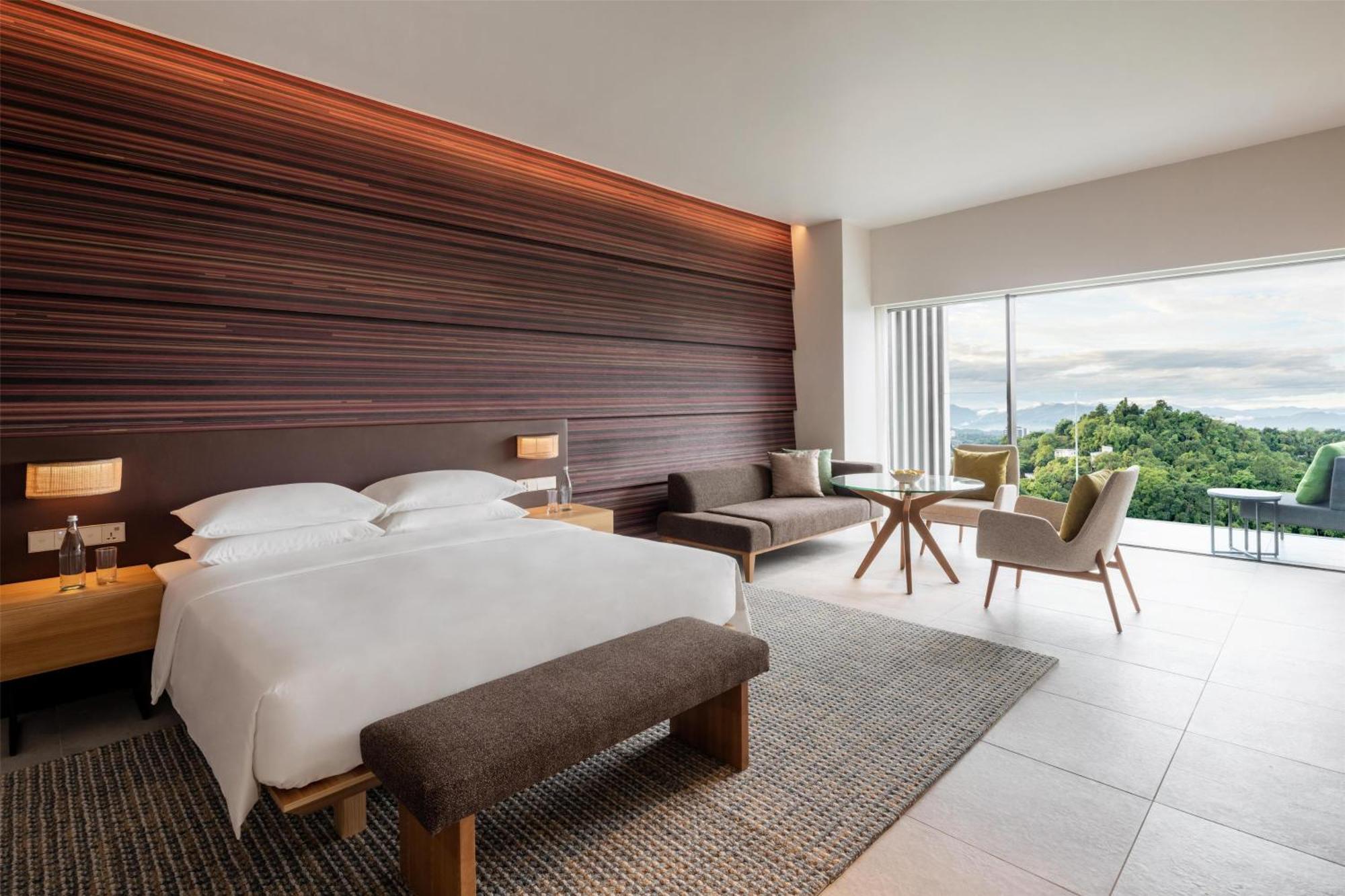 Hyatt Centric Kota Kinabalu 호텔 외부 사진