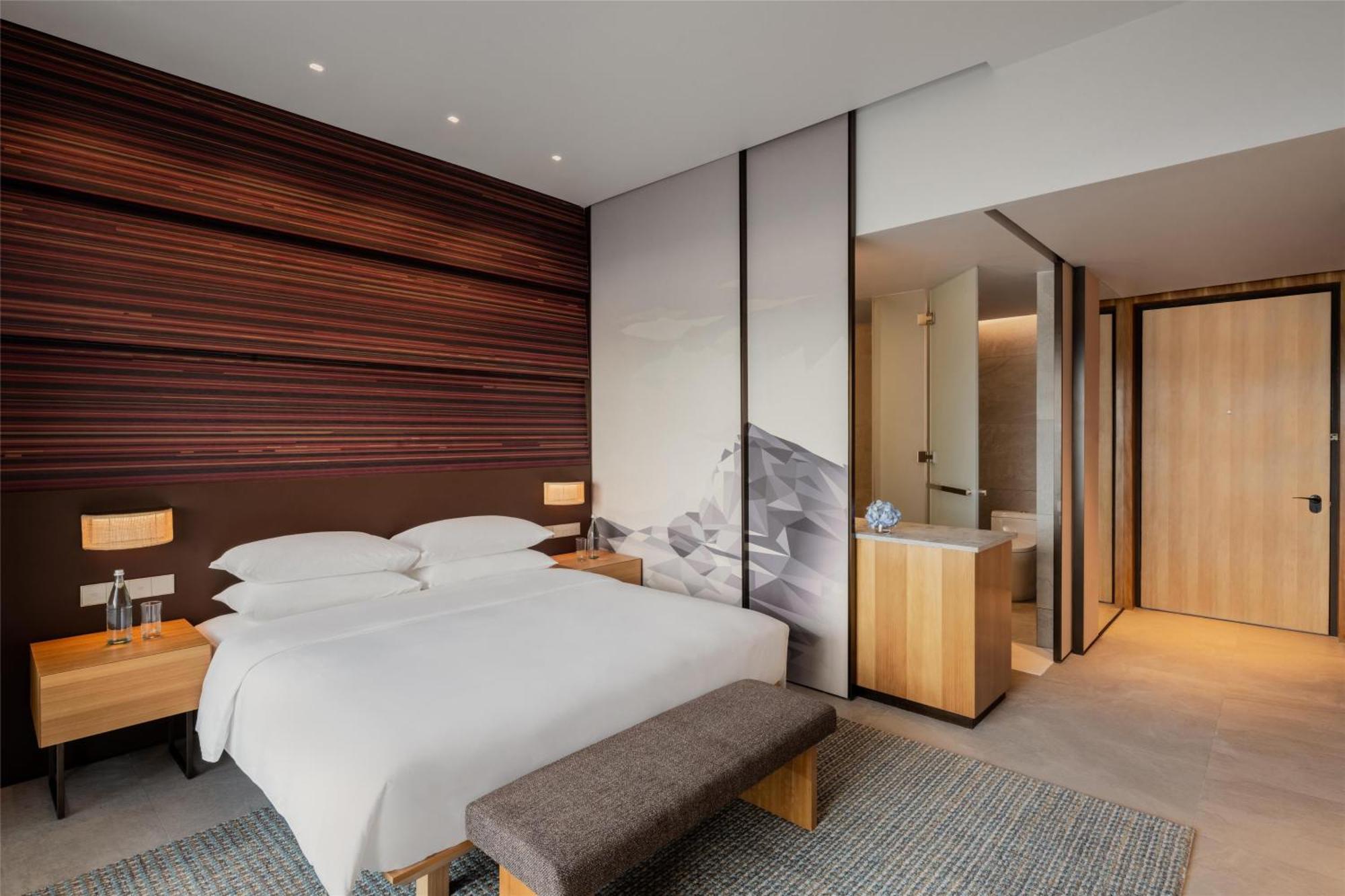 Hyatt Centric Kota Kinabalu 호텔 외부 사진